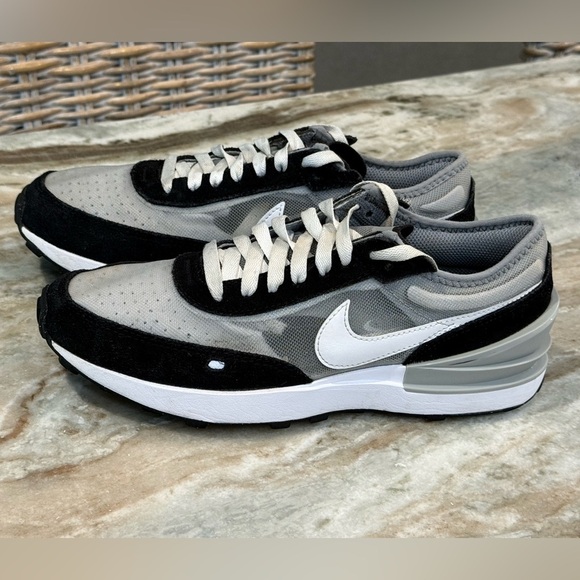 Youth NIKE Waffle One Grey Fog Particle Grey Athletic sneakers- Size 6.5Y - Picture 3 of 10